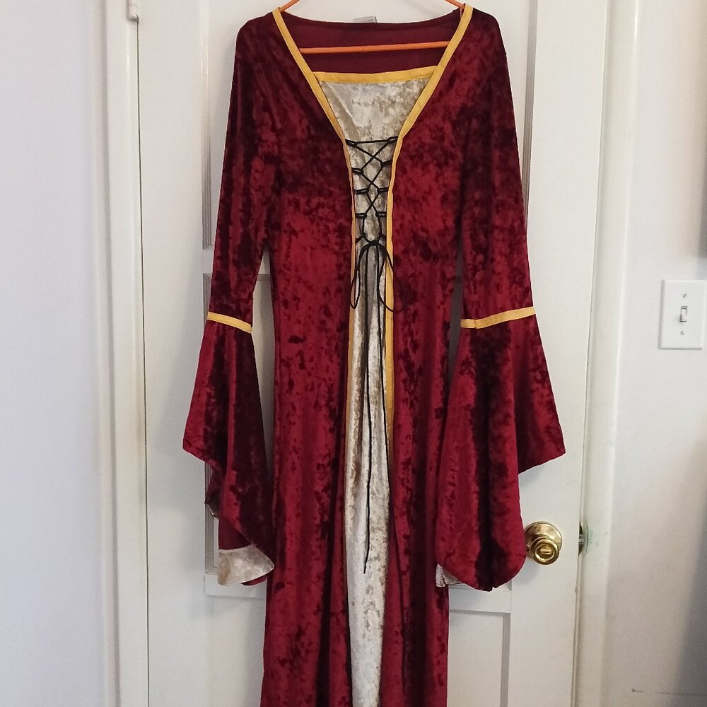 Renaissance dress